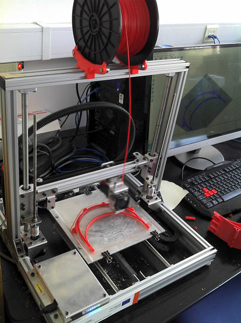 One of the printers at the Faculty of Electronics and Information Technology while operating; photo from the project team.