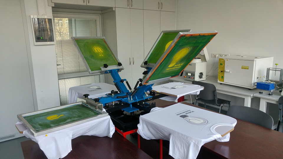 Electronics that can be printed on clothing, source: Daniel Janczak