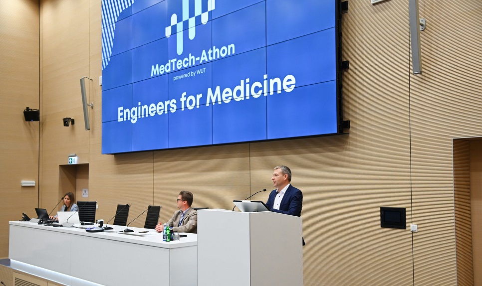 Photo of prof. Adam Woźniak, the Vice-Rector for Development during the inauguration of the project marathon