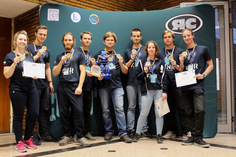 Students of the Robotics Students Research Group.