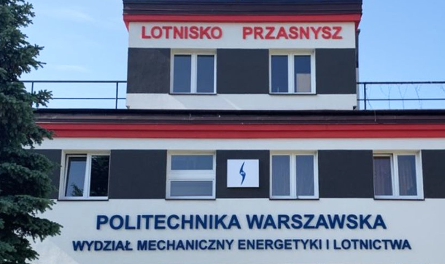Photo of the building of the WUT Aviation Research Centre “OBLOT"