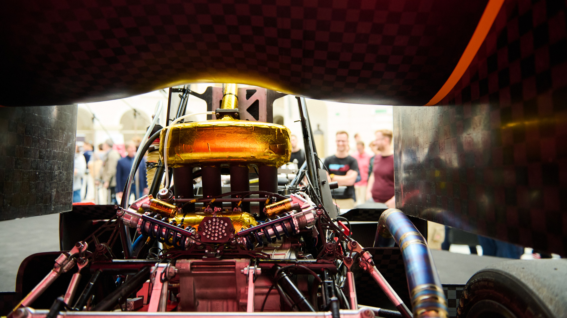 This is also the WUT-5 car, presented from an unusual perspective