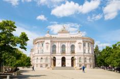 In this year's edition, WUT surpassed the Institute of Nuclear Physics of the Polish Academy of Sciences. 