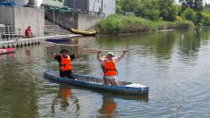 One of the students and Professor Andrzej Garbacz, Dean of the Faculty of Civil Engineering, rowed together in the WILBołtka